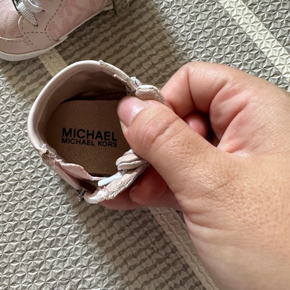 Michael Kors baby shoes - Picture 4 of 4